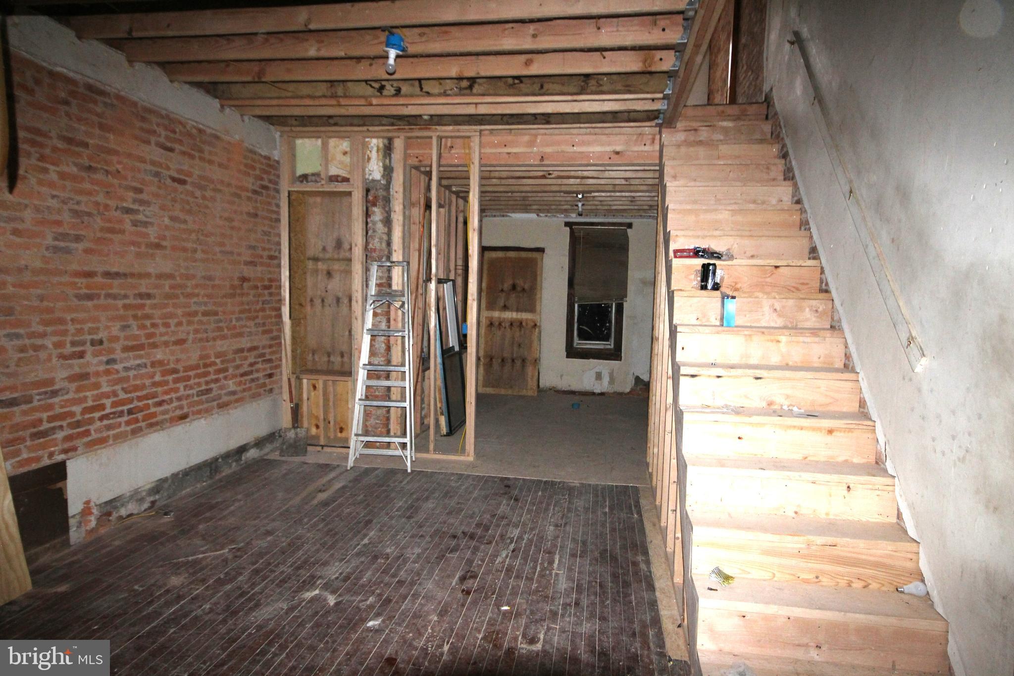 BELMONT - Residential