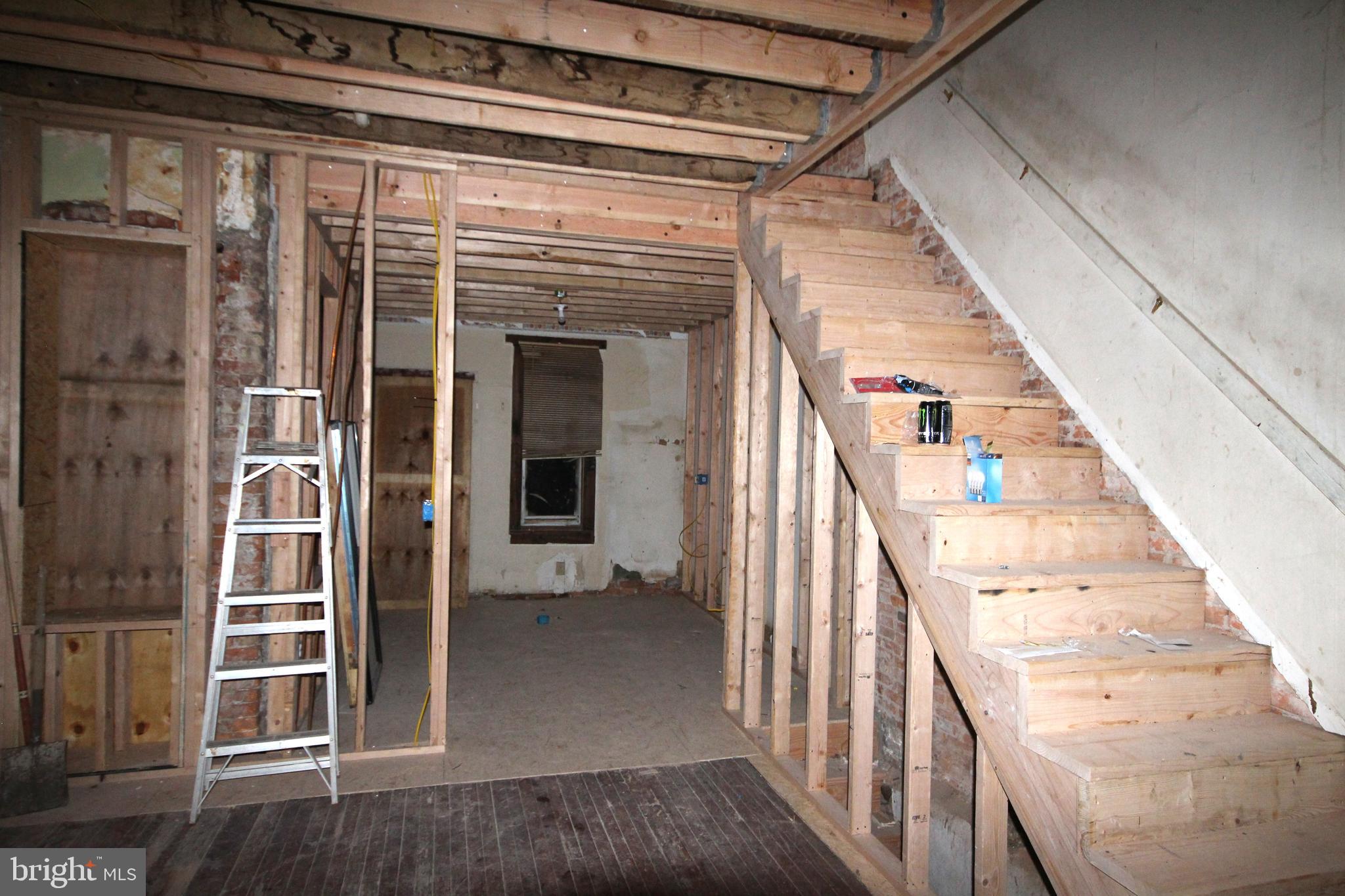 BELMONT - Residential