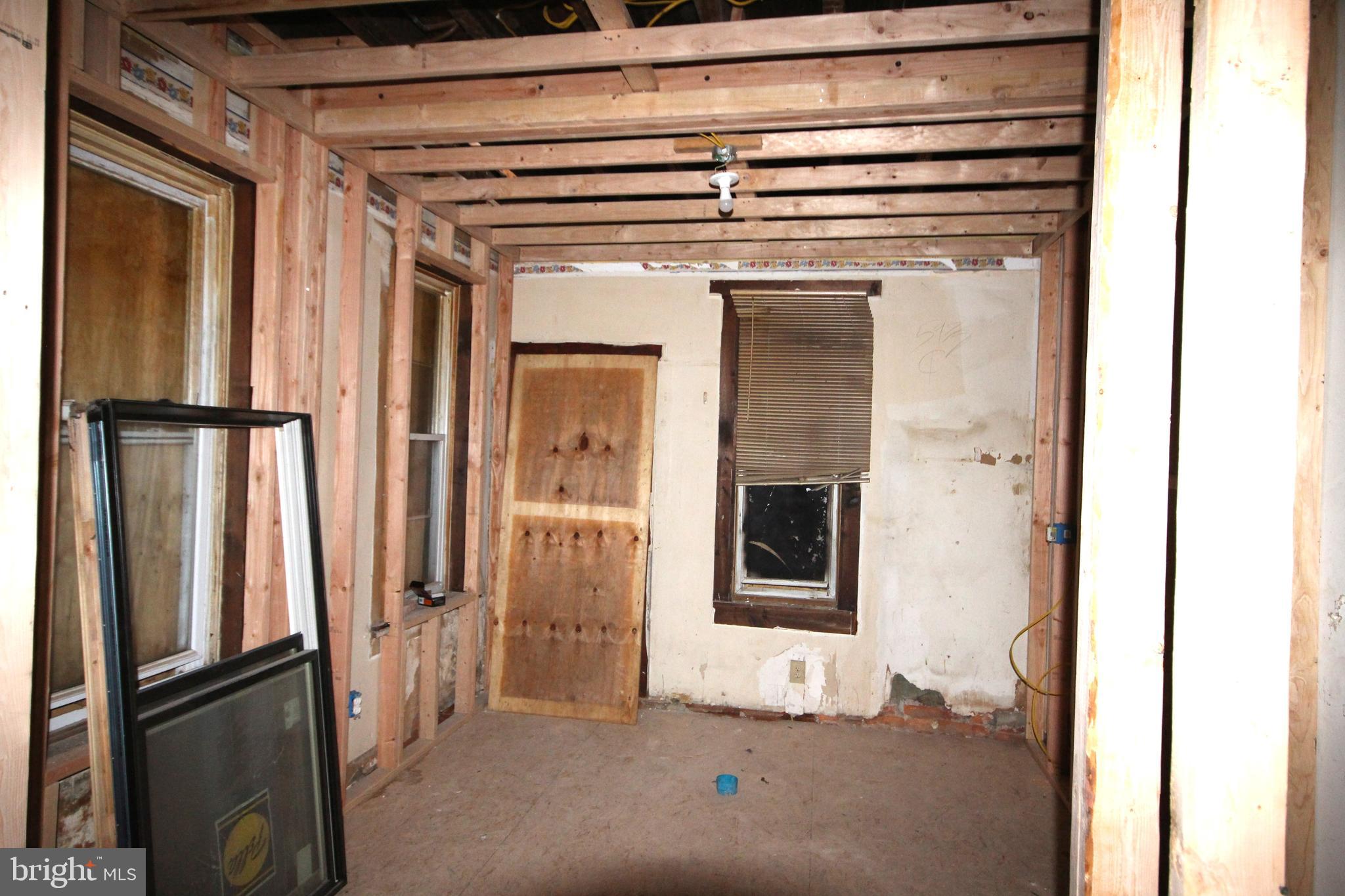 BELMONT - Residential