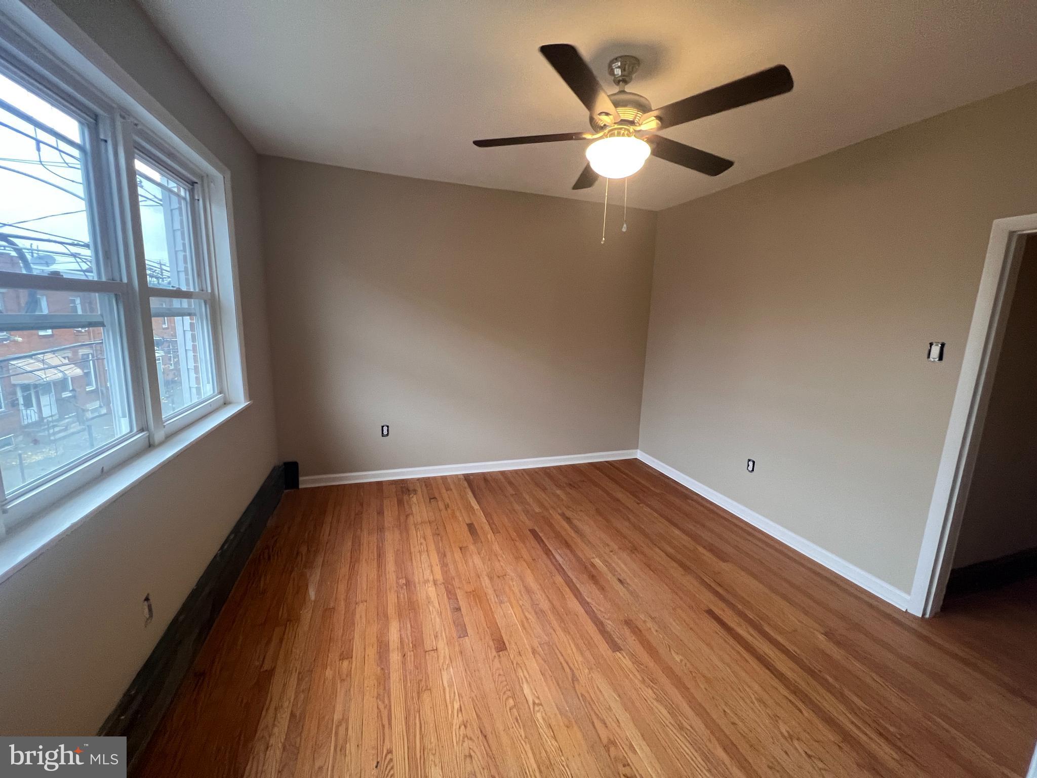 PORT RICHMOND - Residential Lease