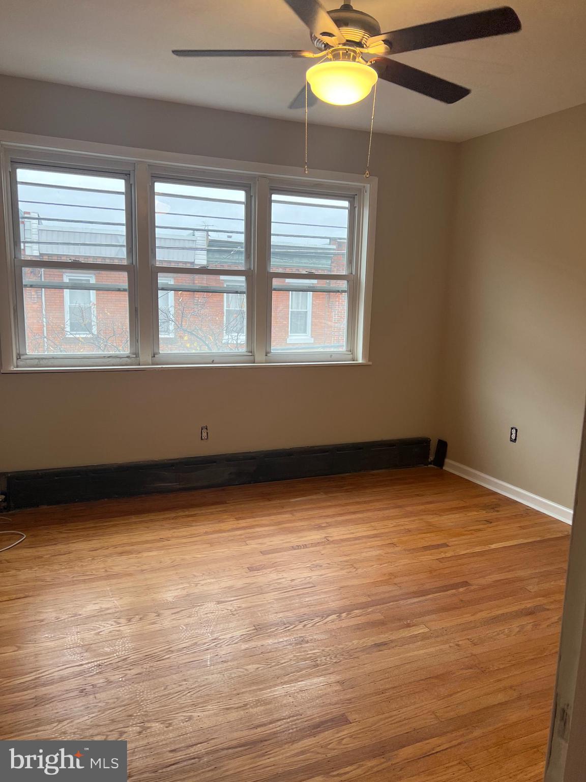 PORT RICHMOND - Residential Lease