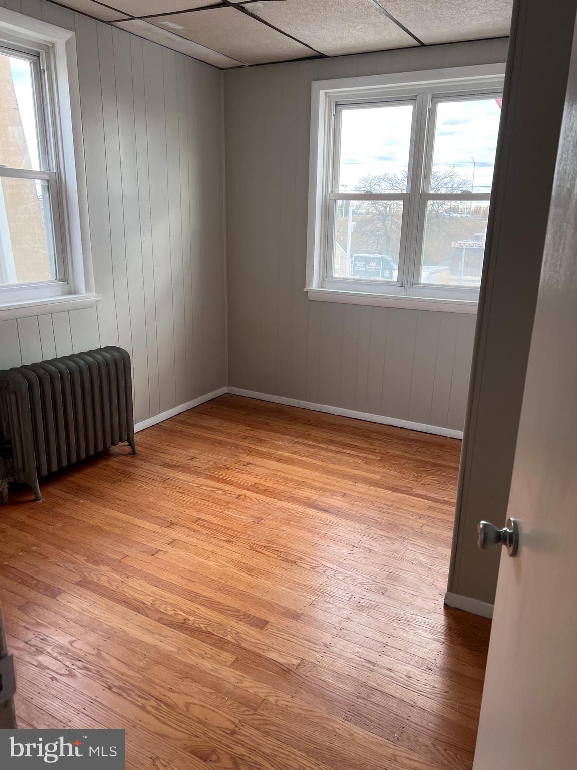 PORT RICHMOND - Residential Lease