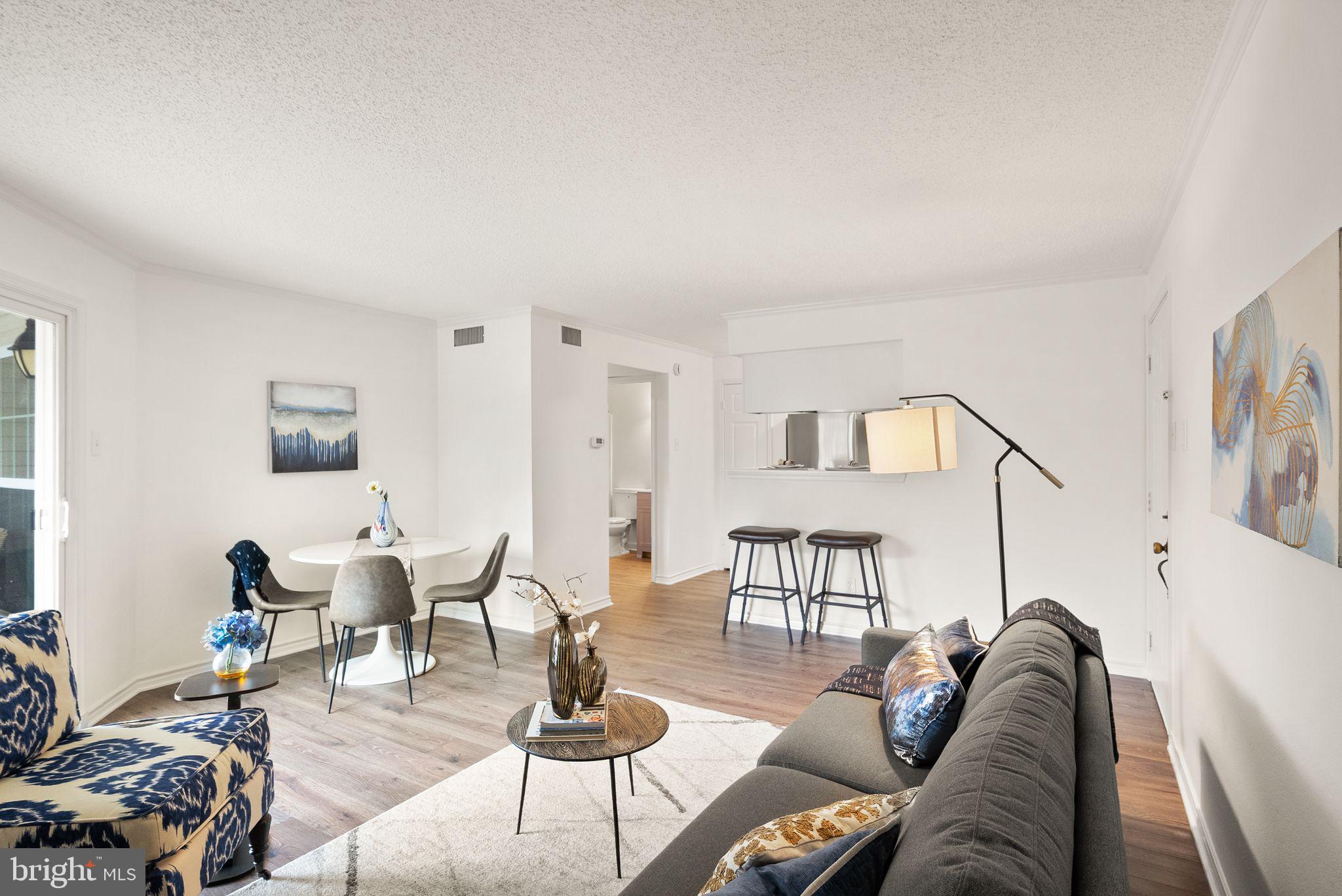 FOUNTAINS AT MCLEAN - Residential