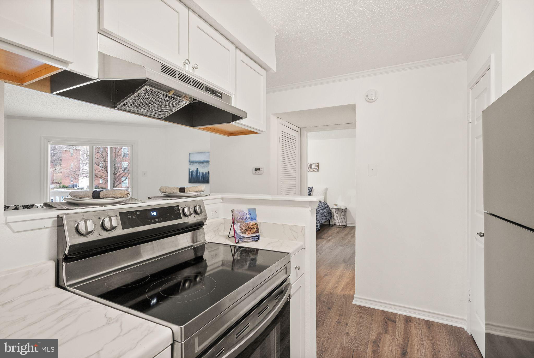 FOUNTAINS AT MCLEAN - Residential