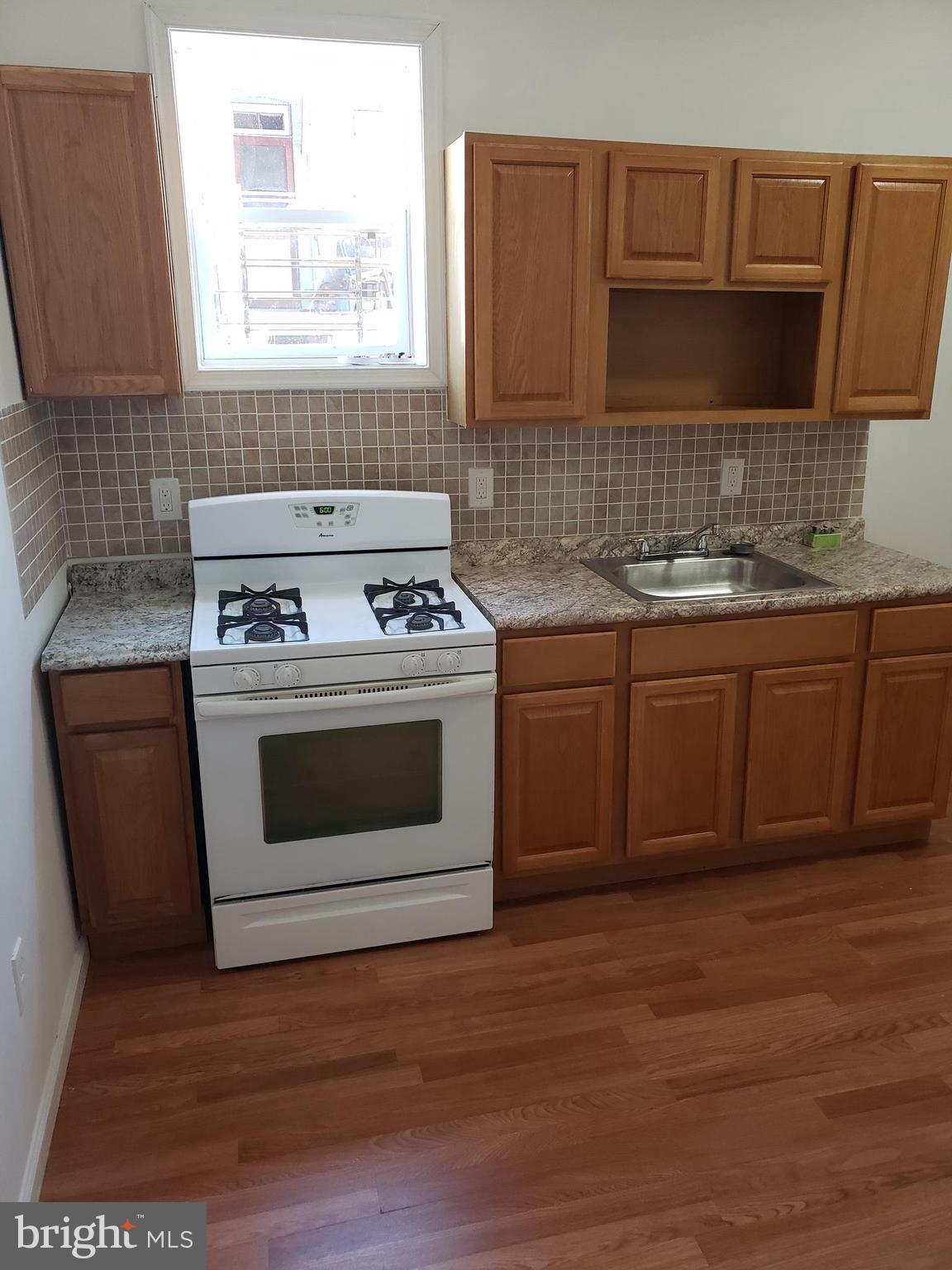 BROADWAY EAST - Residential Lease