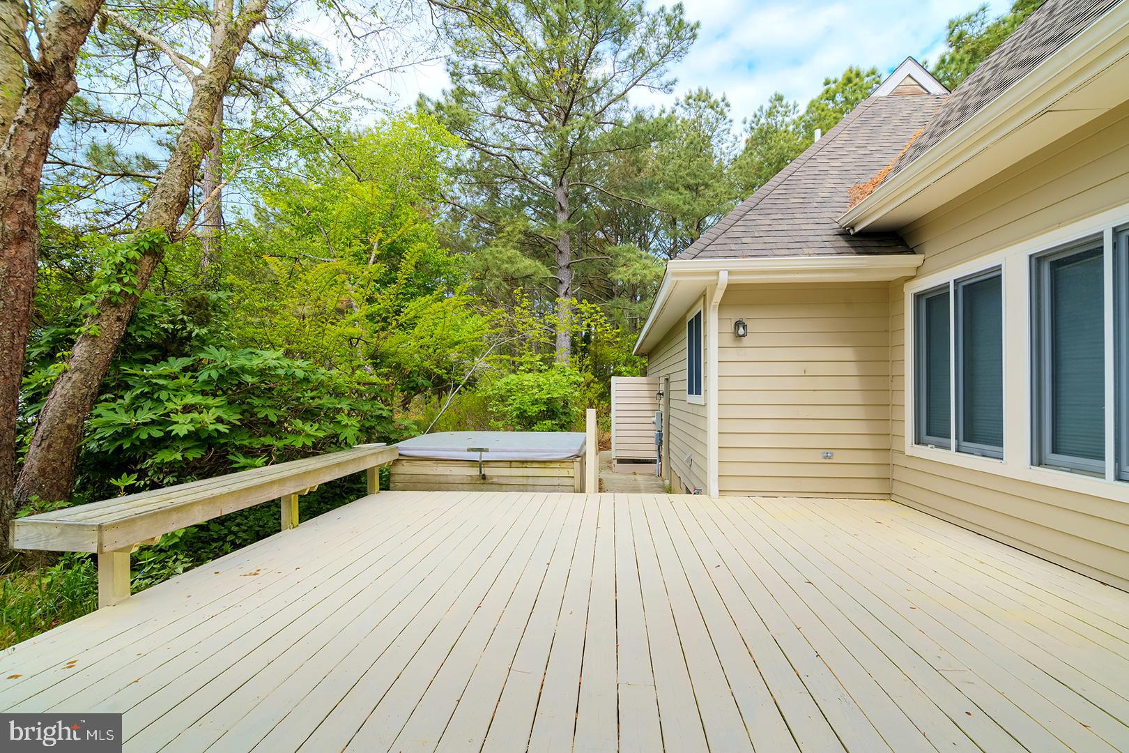 SALT POND - Residential
