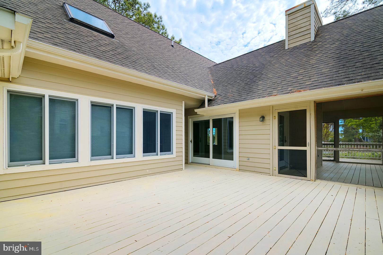 SALT POND - Residential