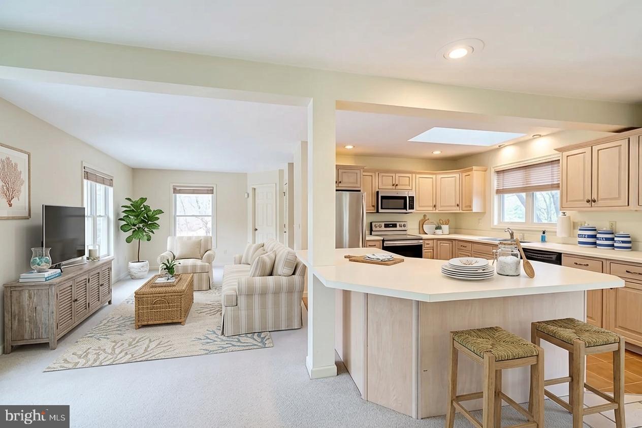 SALT POND - Residential