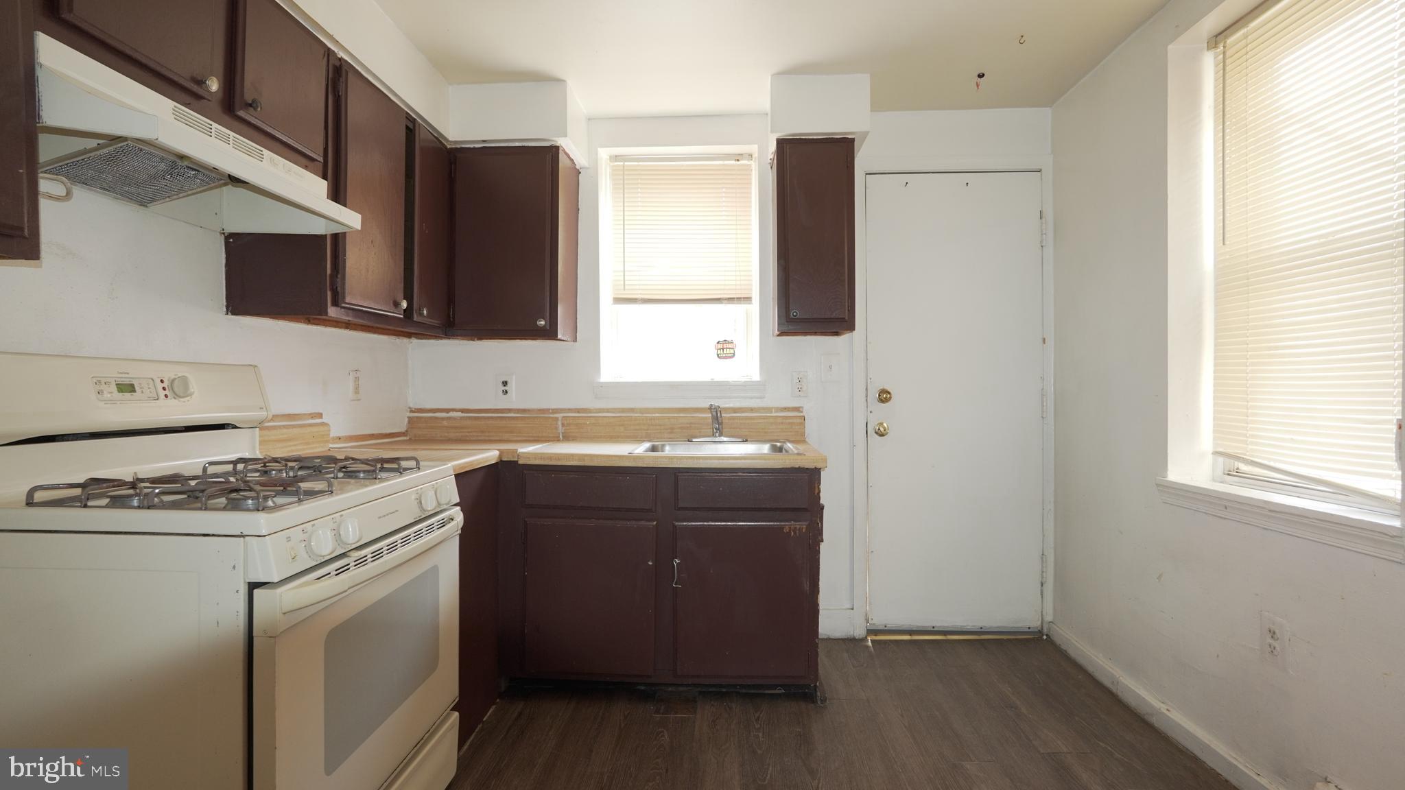 KENSINGTON - Residential