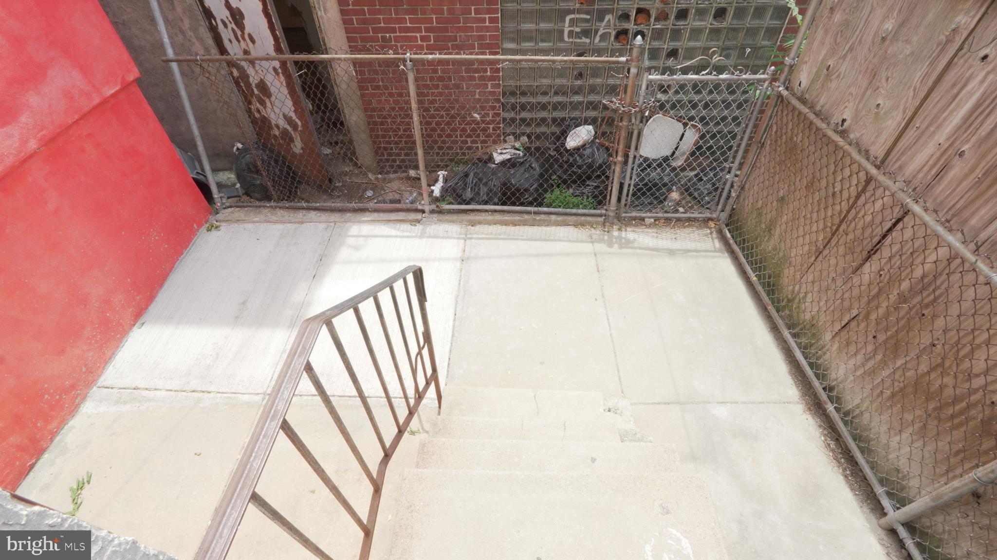 KENSINGTON - Residential