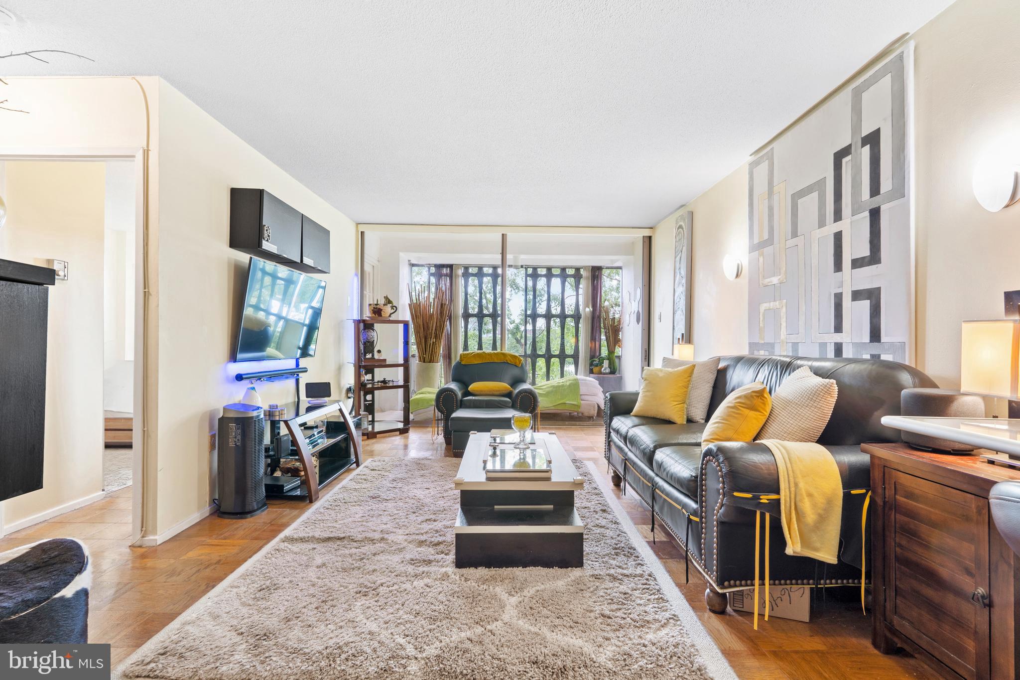 1311 DELAWARE SW S646