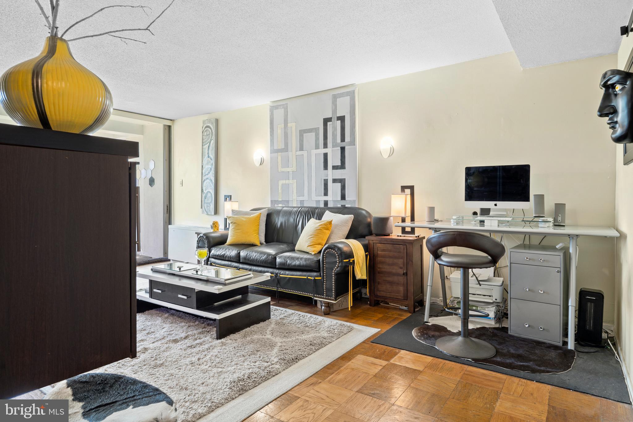 1311 DELAWARE SW S646