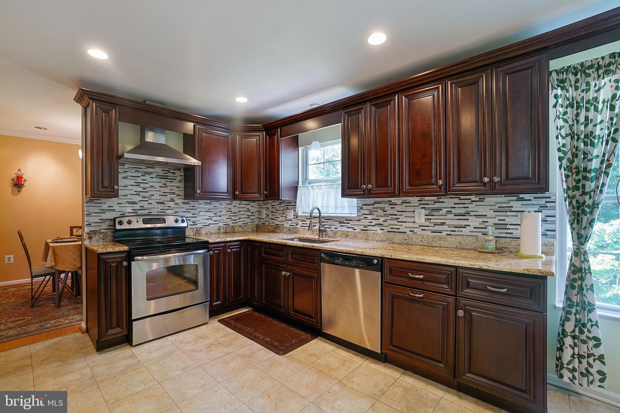 TANGLEWOOD - Residential