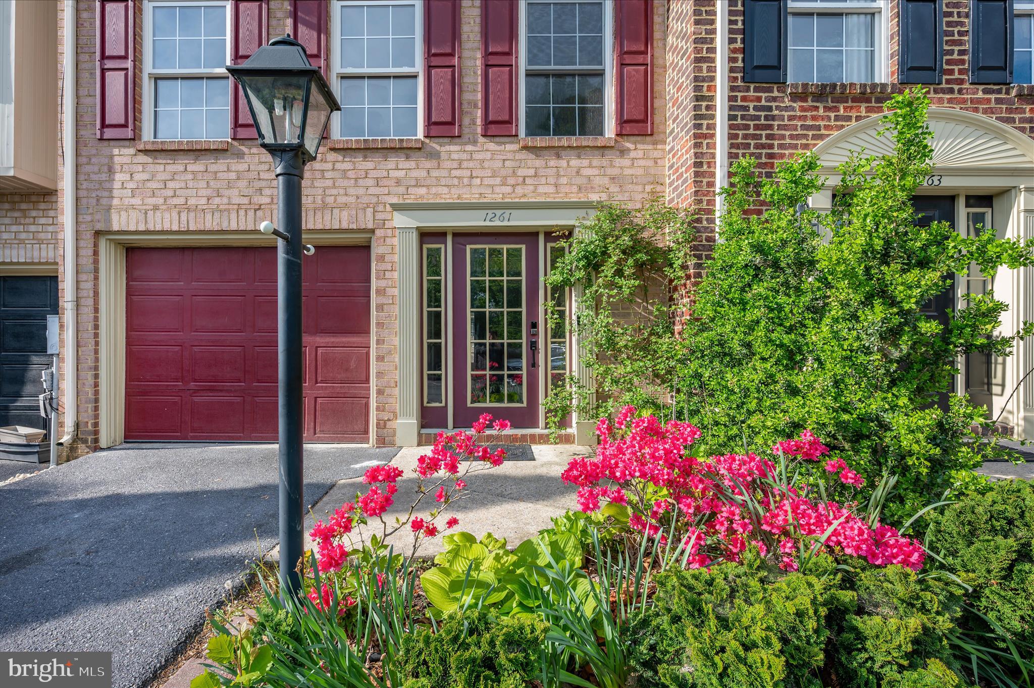 NORTH GATE TOWNE HOMES - Residential