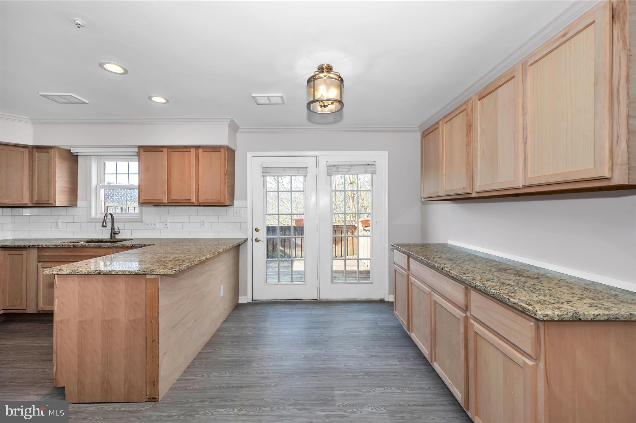 NORTH GATE TOWNE HOMES - Residential