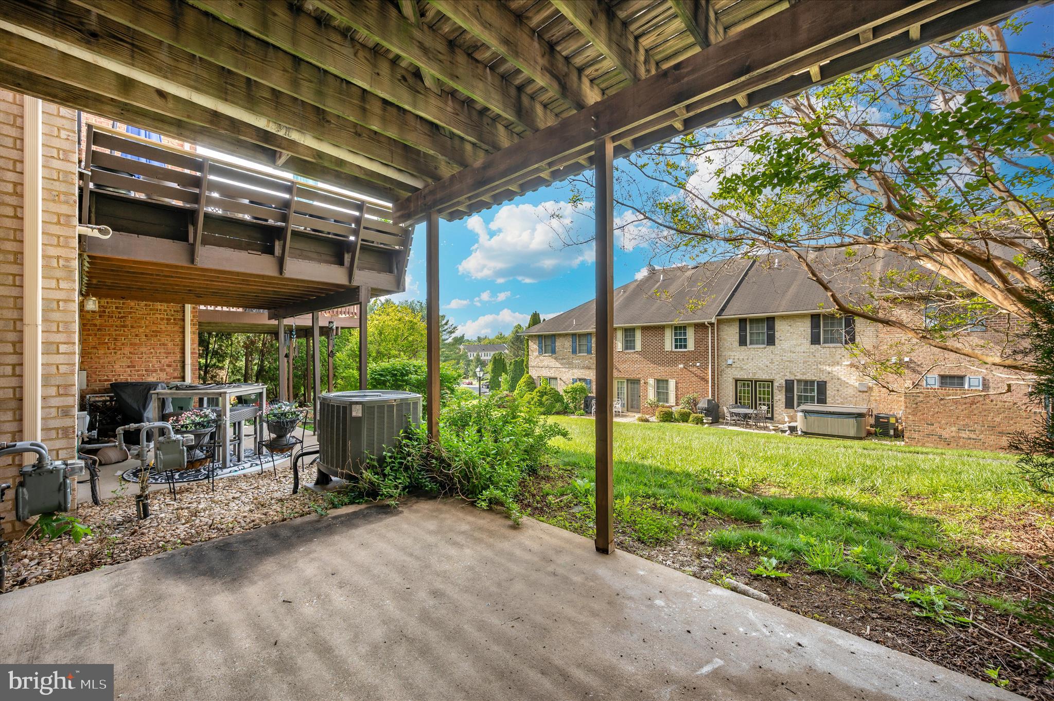NORTH GATE TOWNE HOMES - Residential