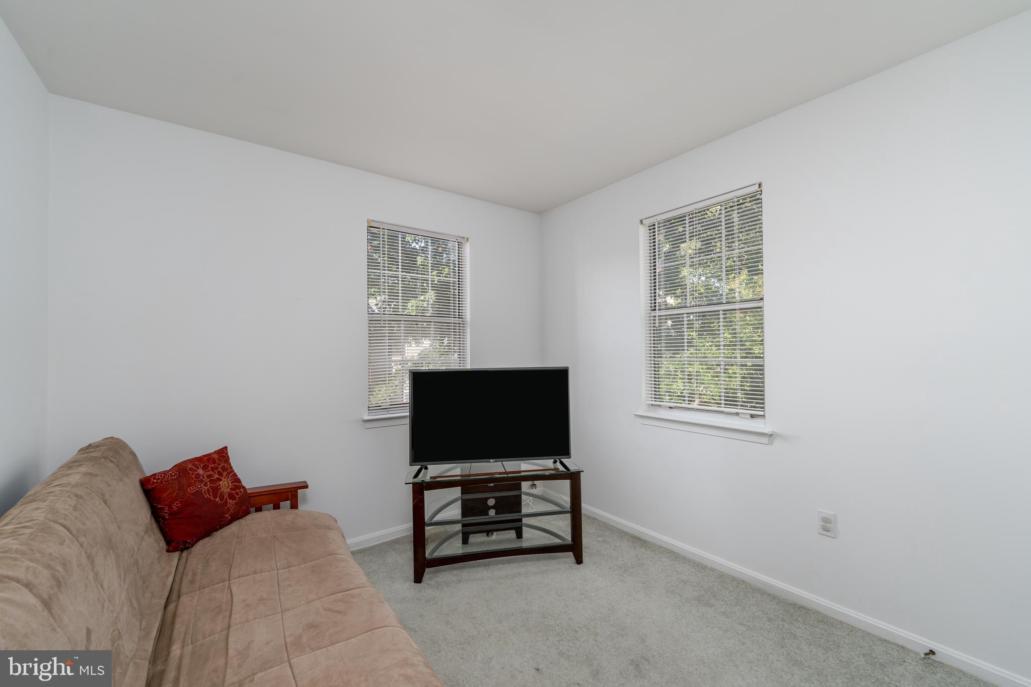 ARBORY CONDOS - Residential