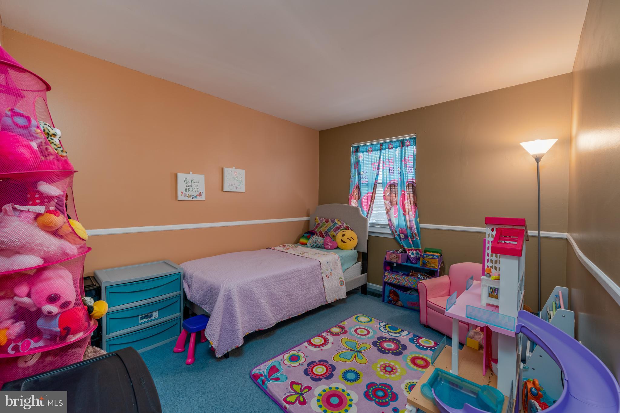 ARBORY CONDOS - Residential