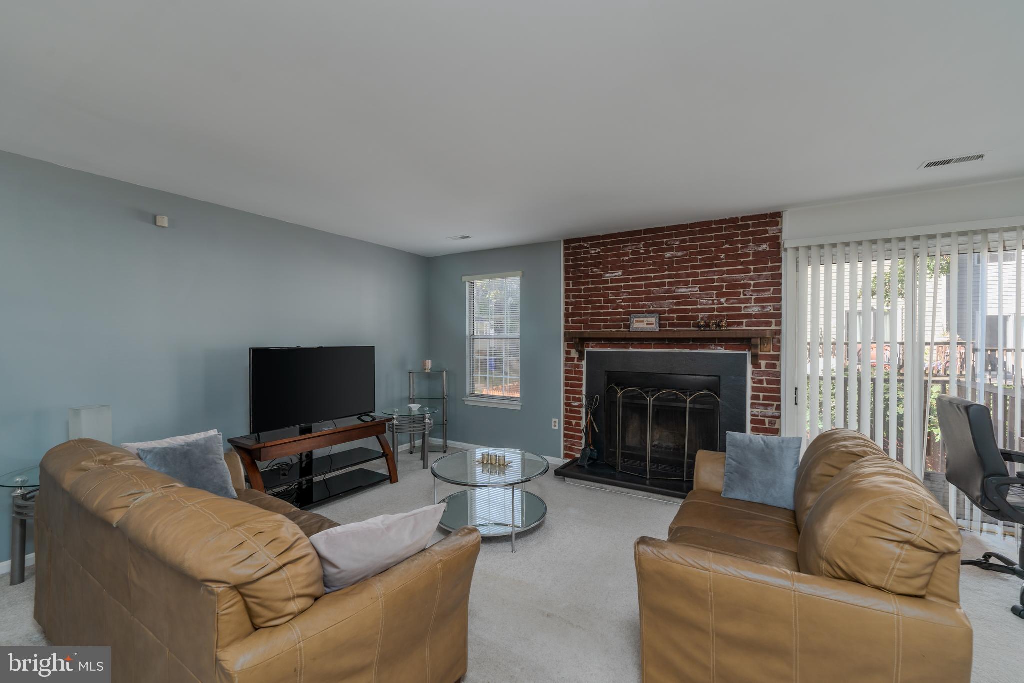 ARBORY CONDOS - Residential