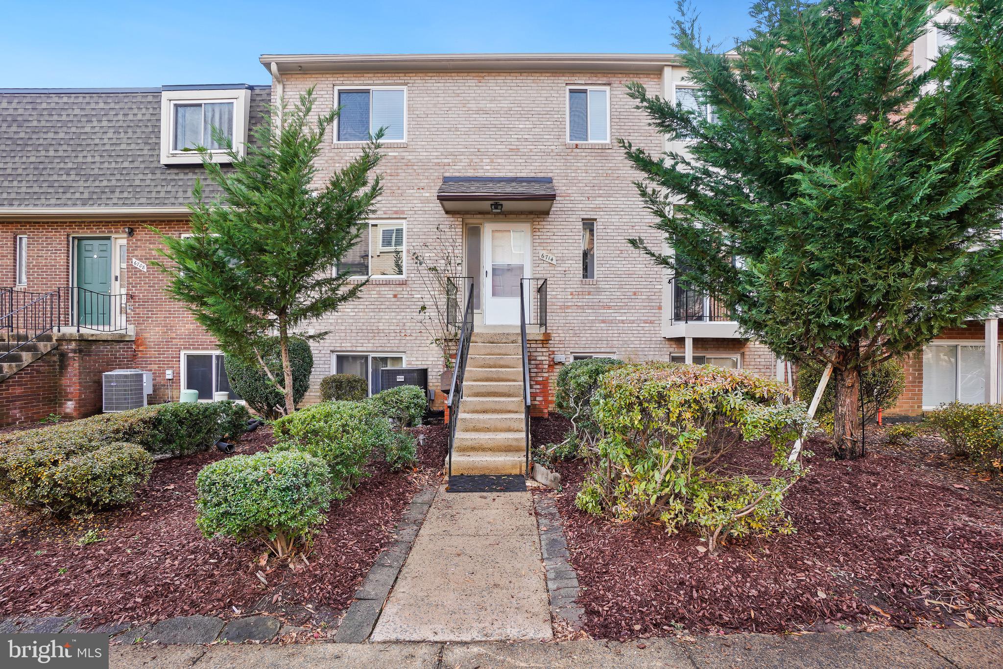 TERRACE TOWNHOUSES OF ANNANDALE - Residential