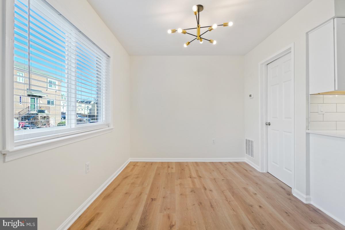 TERRACE TOWNHOUSES OF ANNANDALE - Residential