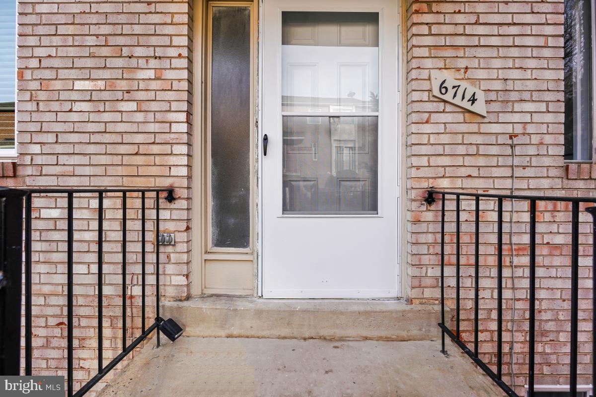 TERRACE TOWNHOUSES OF ANNANDALE - Residential