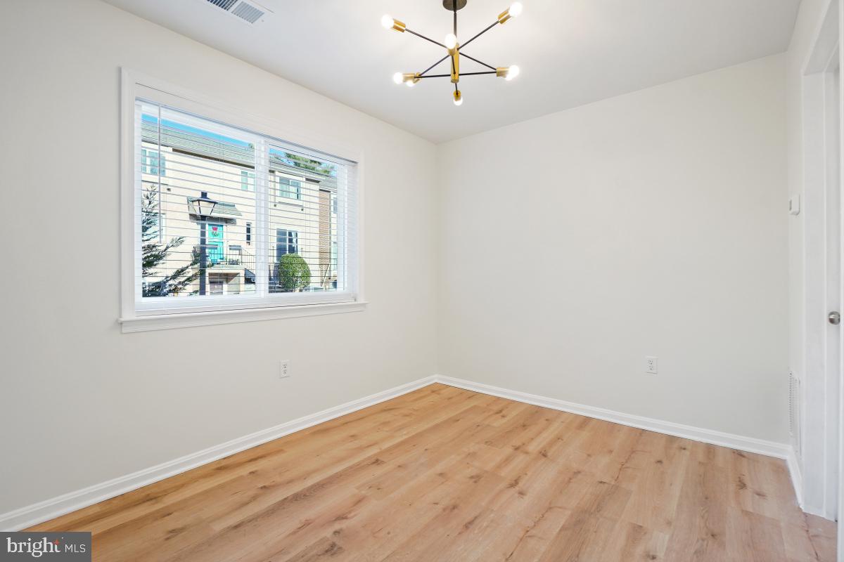 TERRACE TOWNHOUSES OF ANNANDALE - Residential