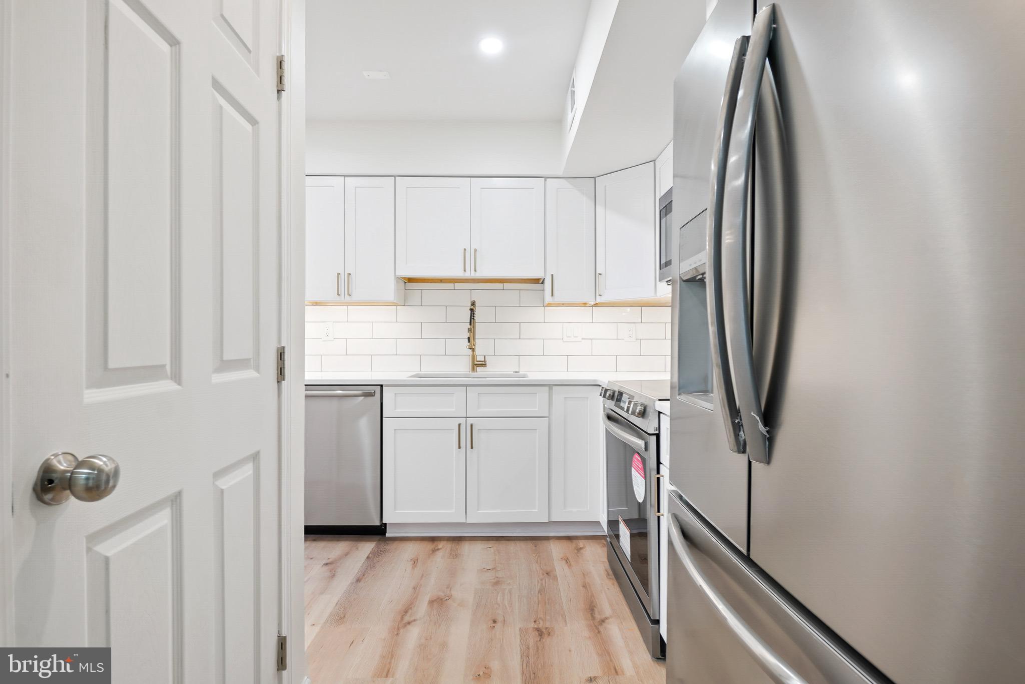 TERRACE TOWNHOUSES OF ANNANDALE - Residential