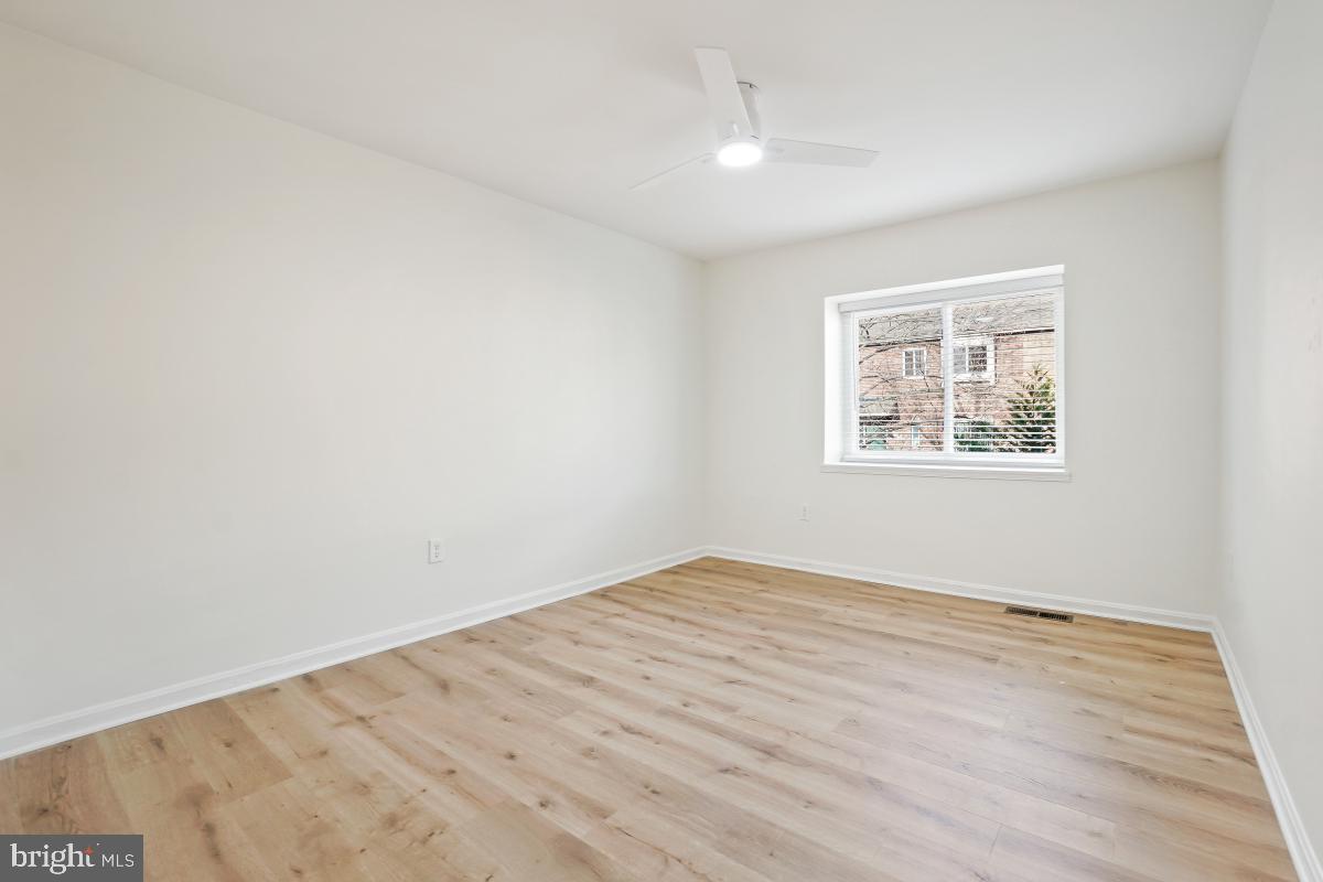 TERRACE TOWNHOUSES OF ANNANDALE - Residential