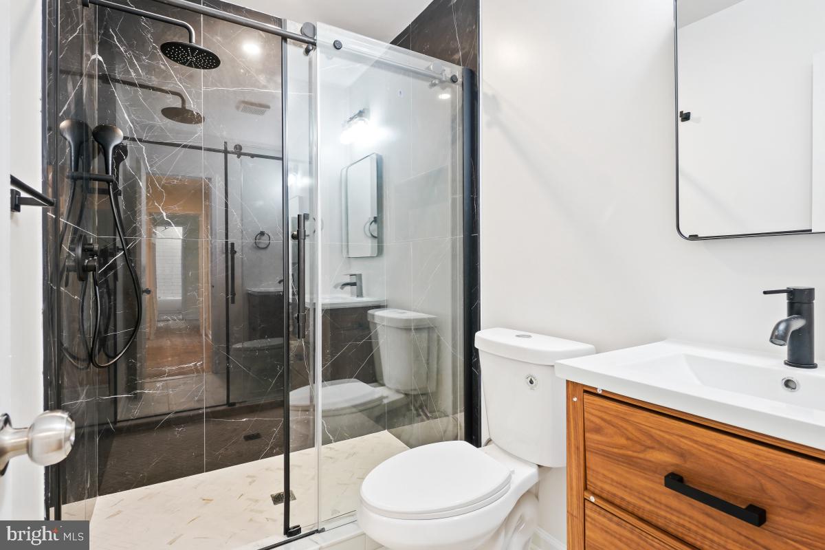 TERRACE TOWNHOUSES OF ANNANDALE - Residential