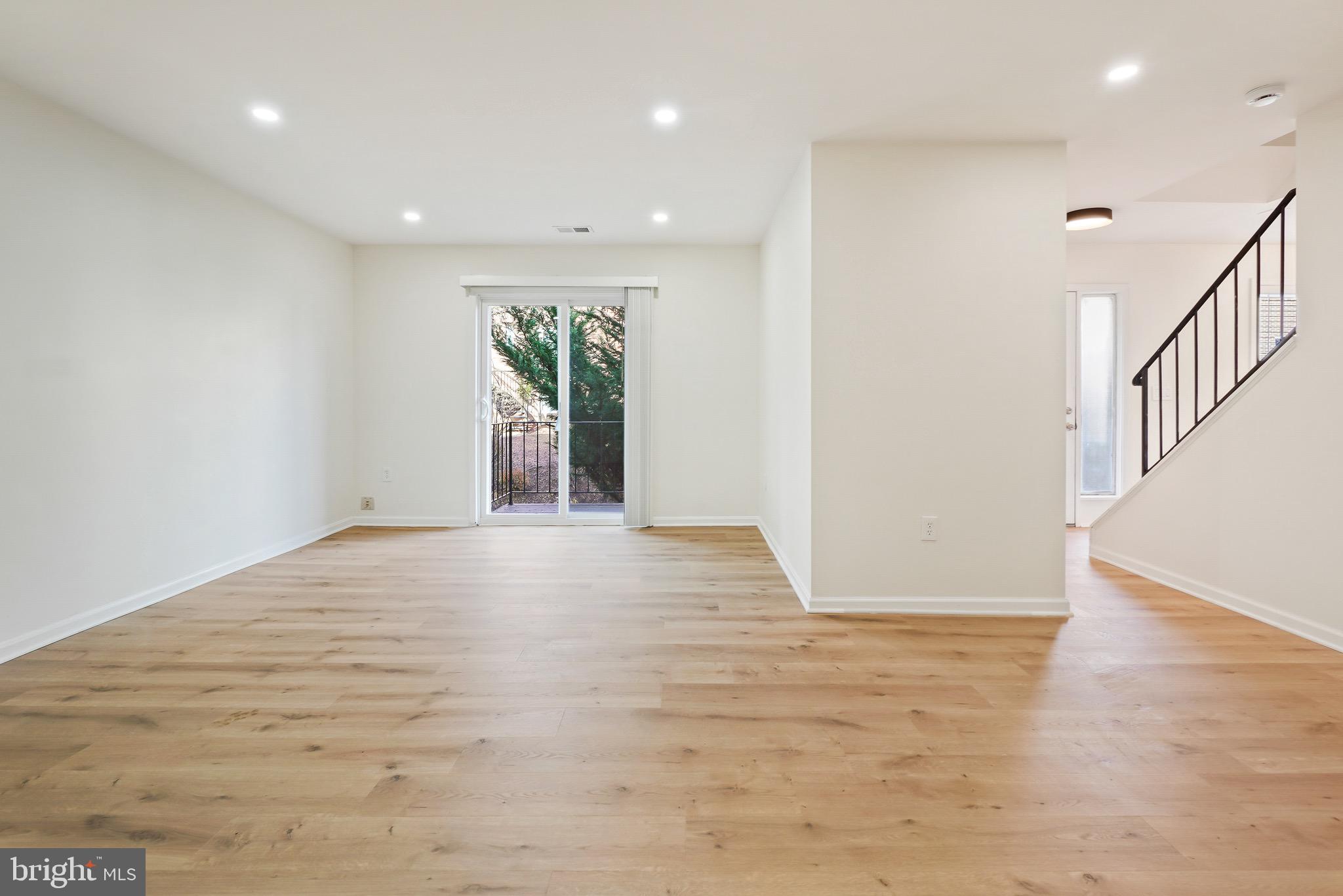 TERRACE TOWNHOUSES OF ANNANDALE - Residential