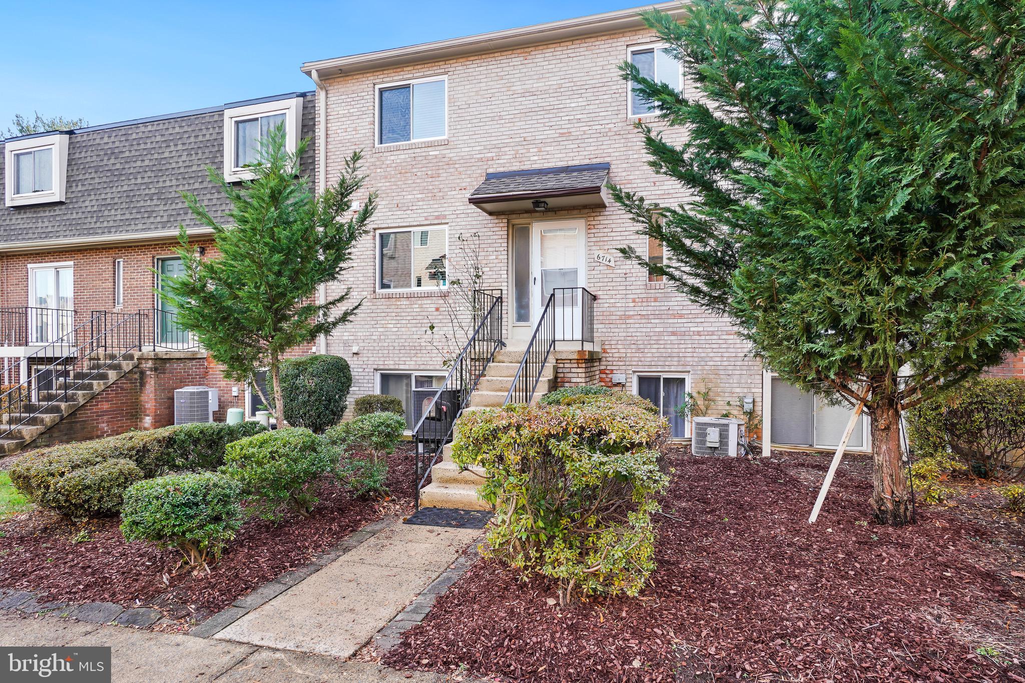 TERRACE TOWNHOUSES OF ANNANDALE - Residential