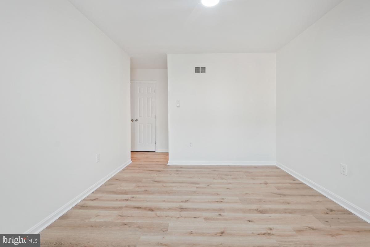 TERRACE TOWNHOUSES OF ANNANDALE - Residential