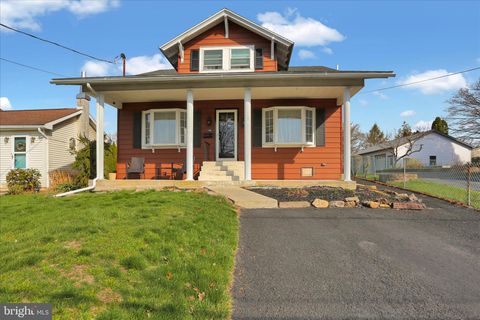 Photo of 1506 Mount Hope Avenue, POTTSVILLE, PA 17901 (MLS # PASK2026320)