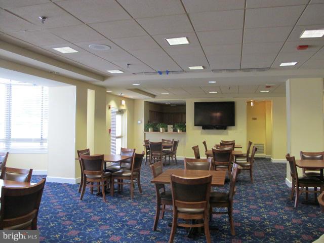 TURNBERRY COURTS AT LEIS - Residential