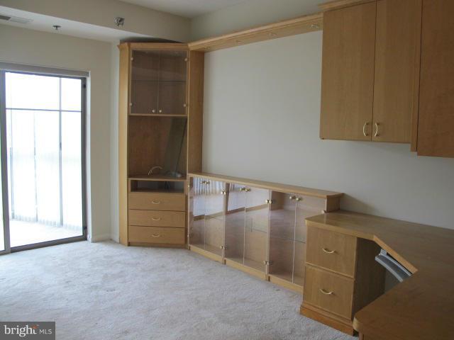 TURNBERRY COURTS AT LEIS - Residential