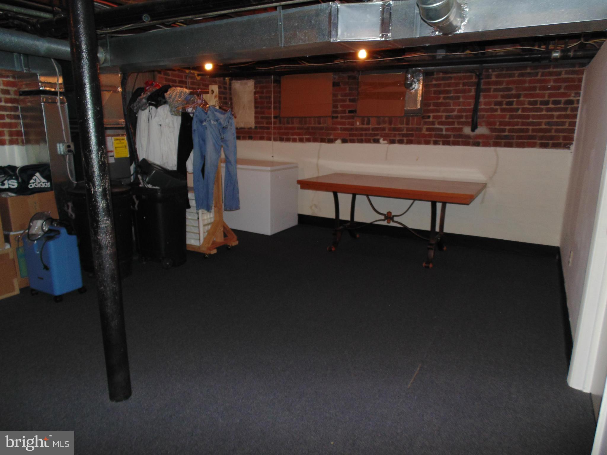 FERNDALE HEIGHTS - Residential