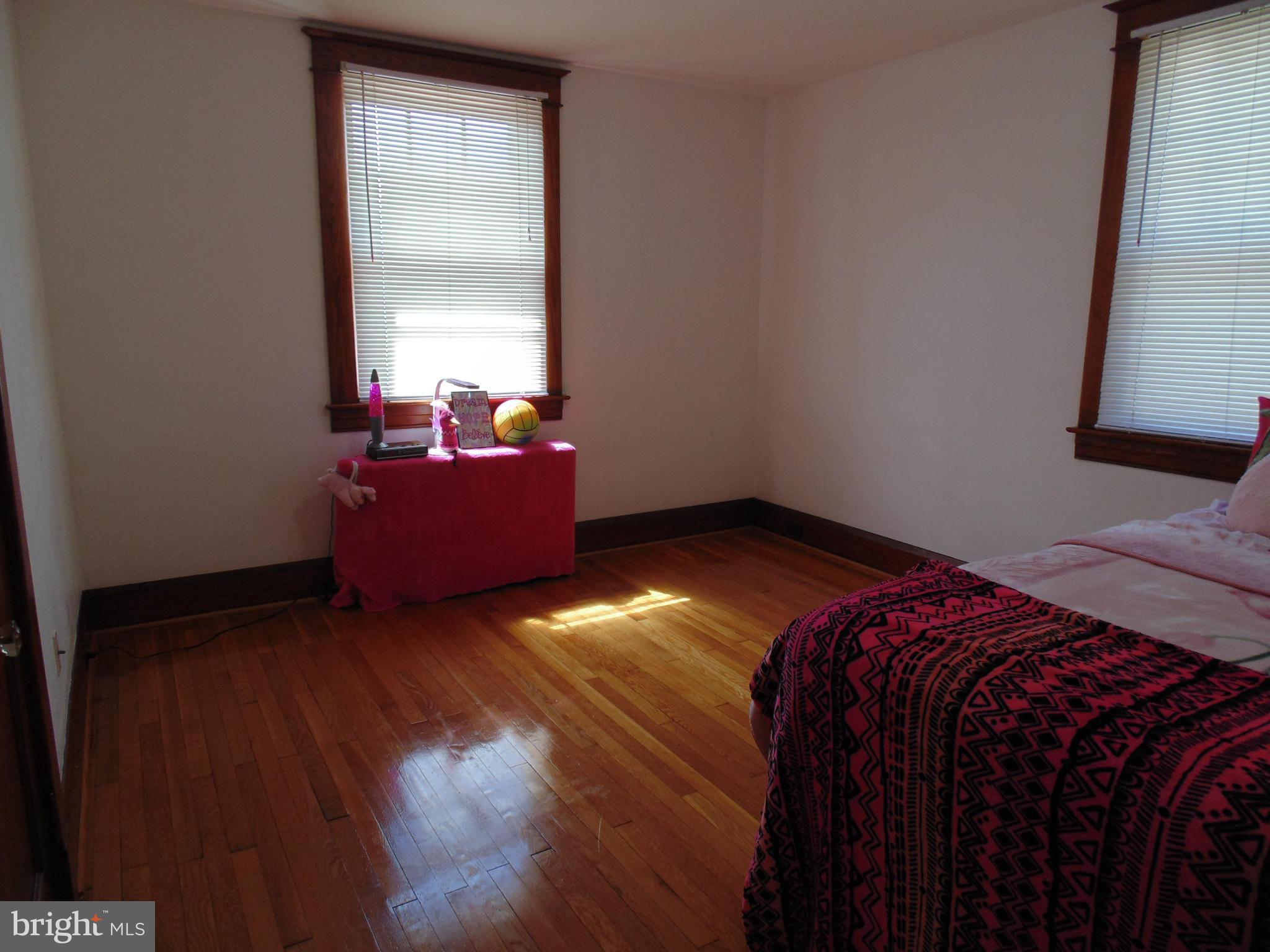 FERNDALE HEIGHTS - Residential