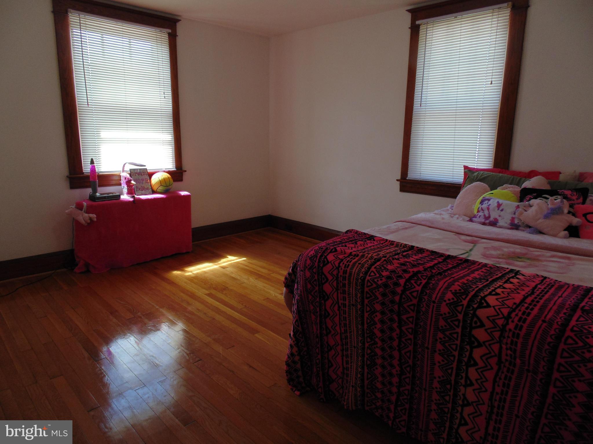 FERNDALE HEIGHTS - Residential