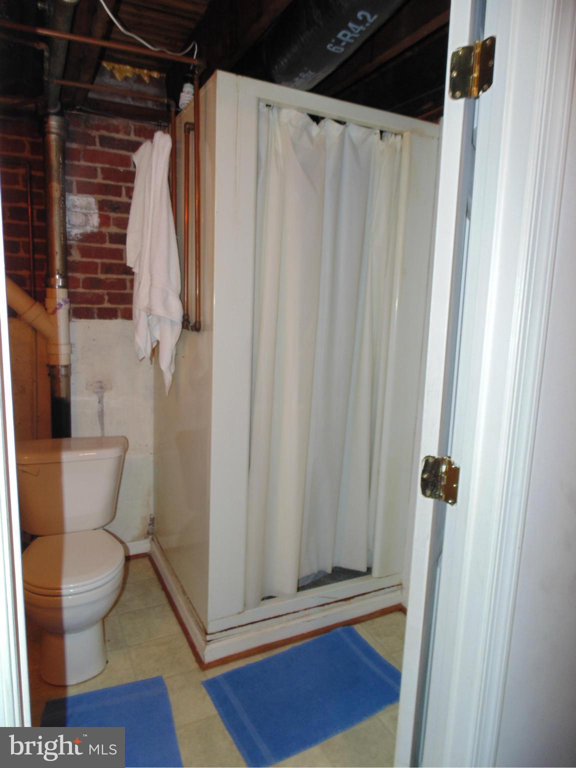 FERNDALE HEIGHTS - Residential