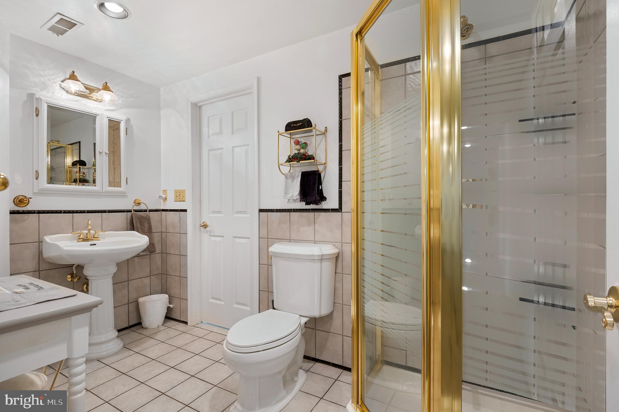 COCKEYSVILLE/HUNT VALLEY - Residential