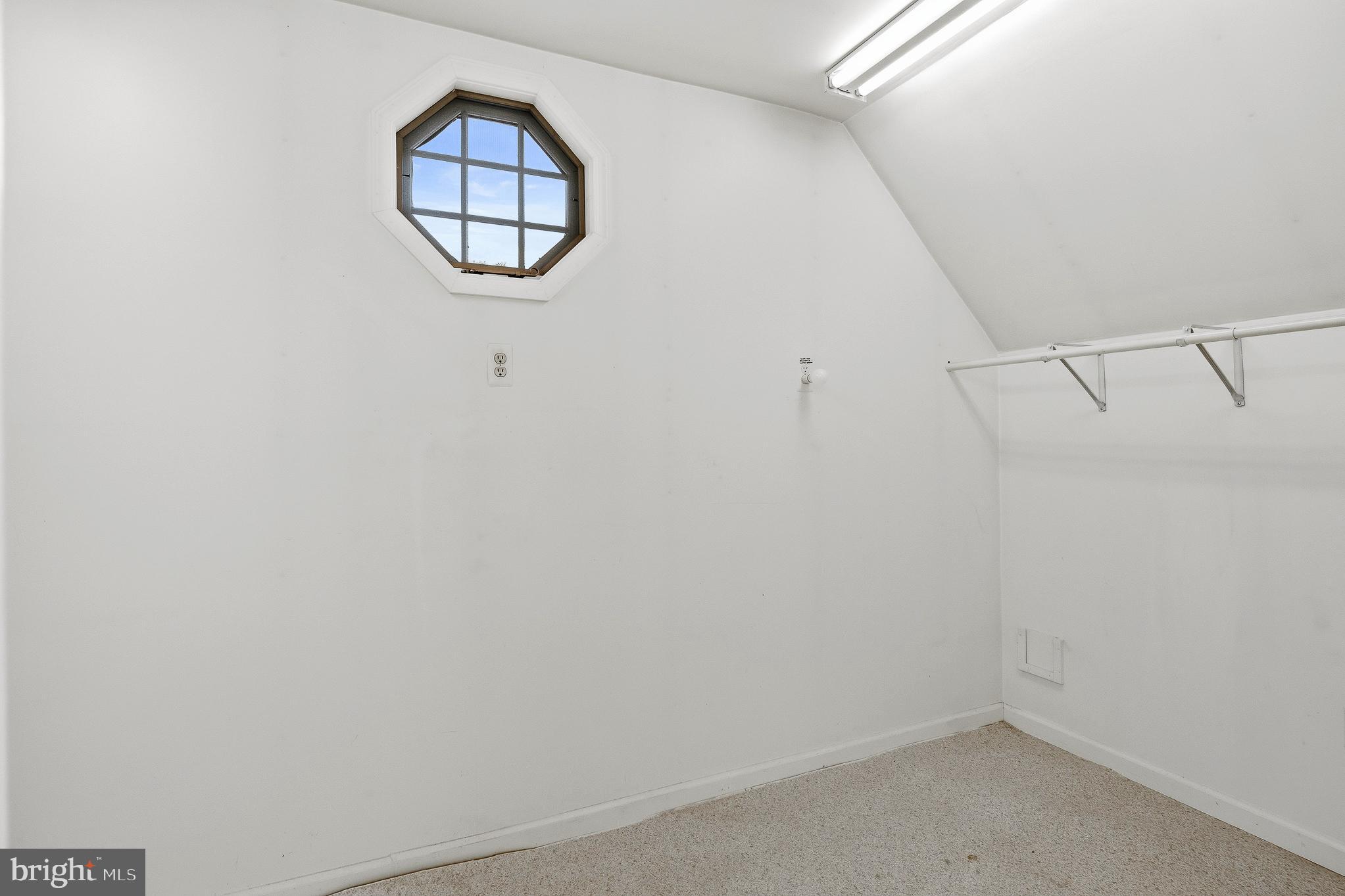 COCKEYSVILLE/HUNT VALLEY - Residential