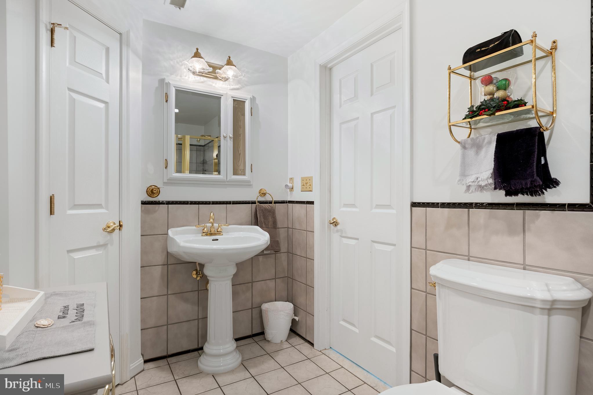 COCKEYSVILLE/HUNT VALLEY - Residential