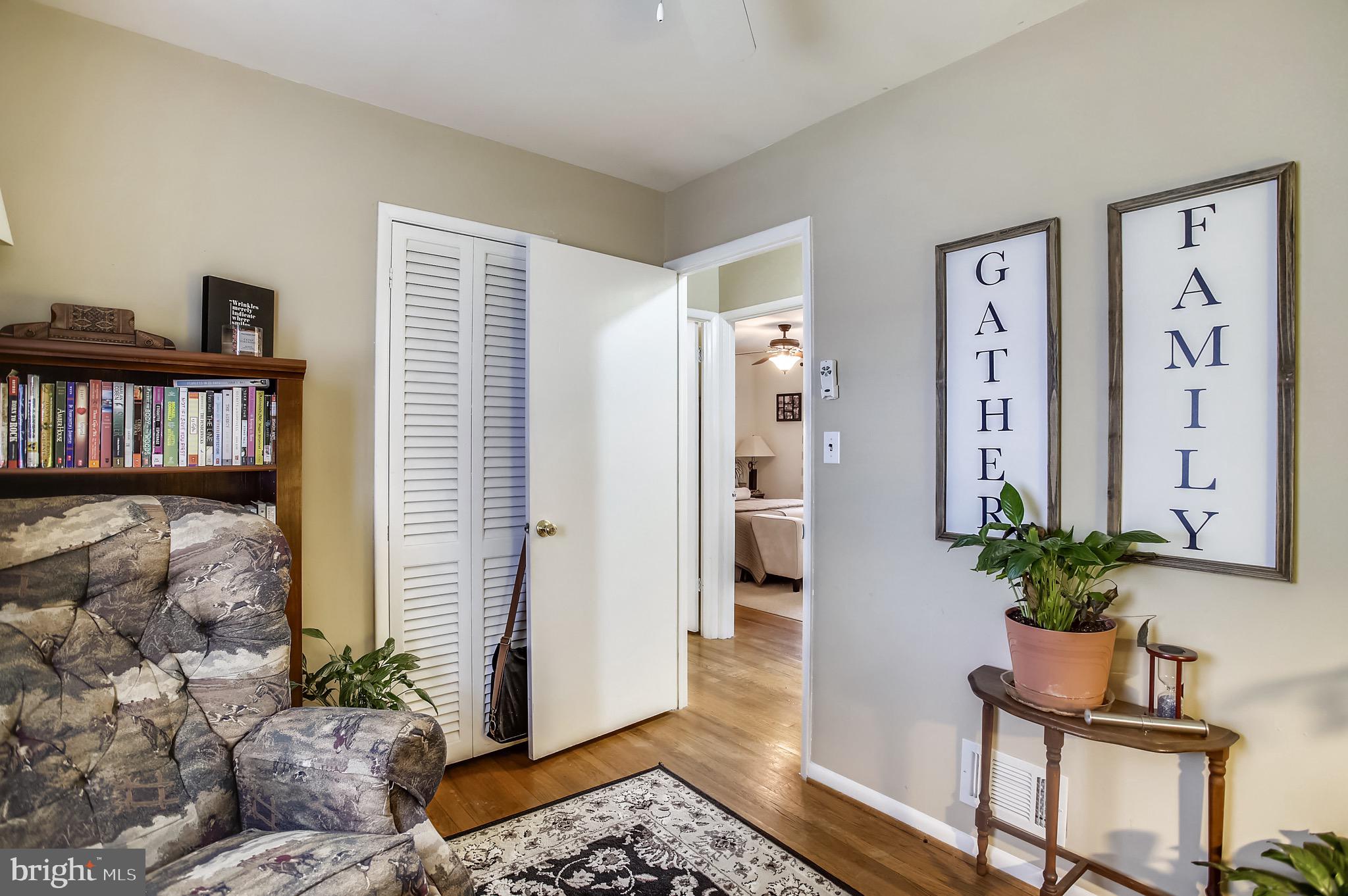 OLAN PLAZA - Residential