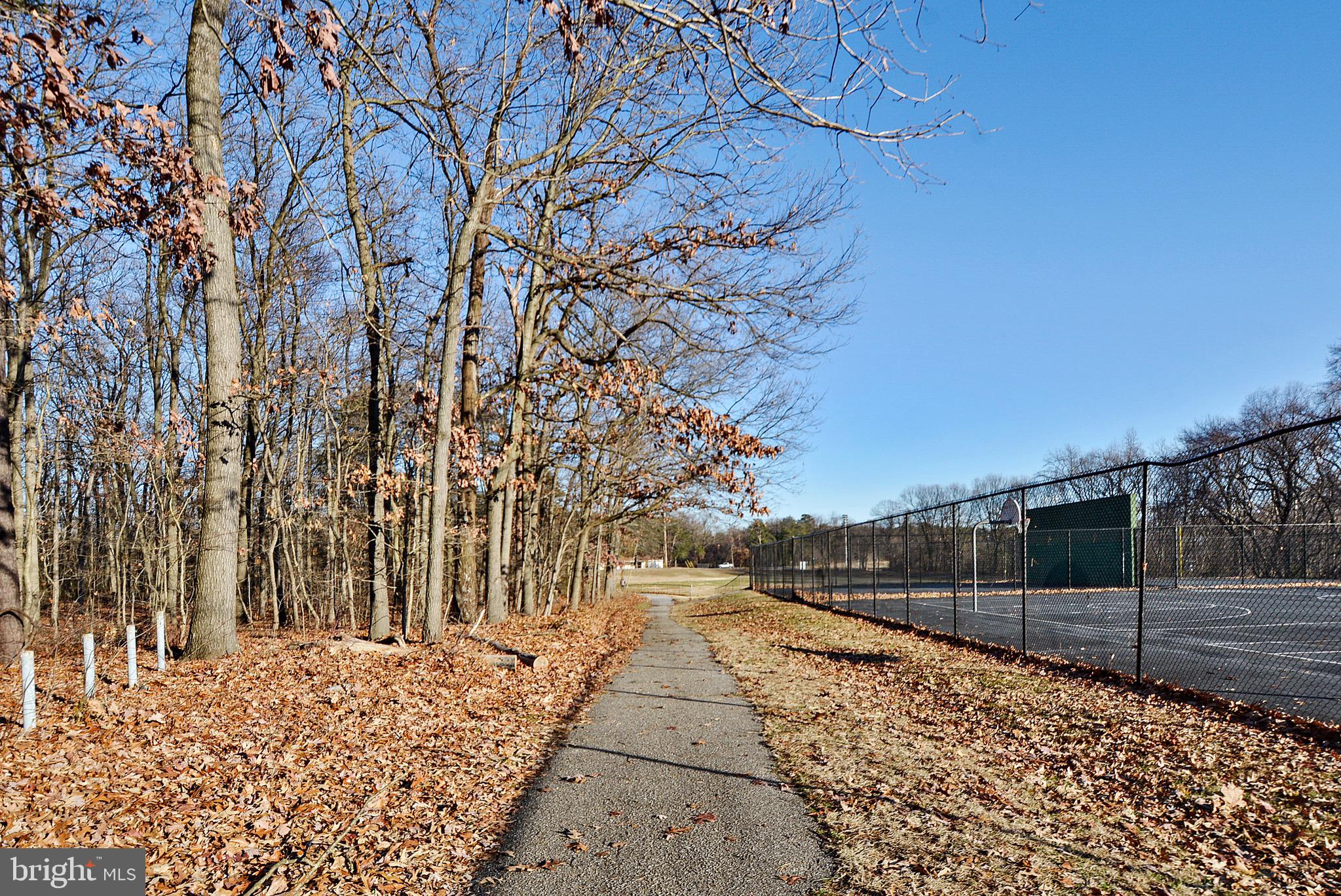 OLAN PLAZA - Residential