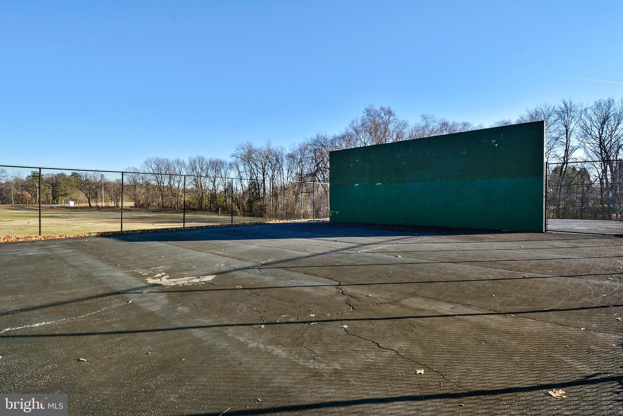 OLAN PLAZA - Residential