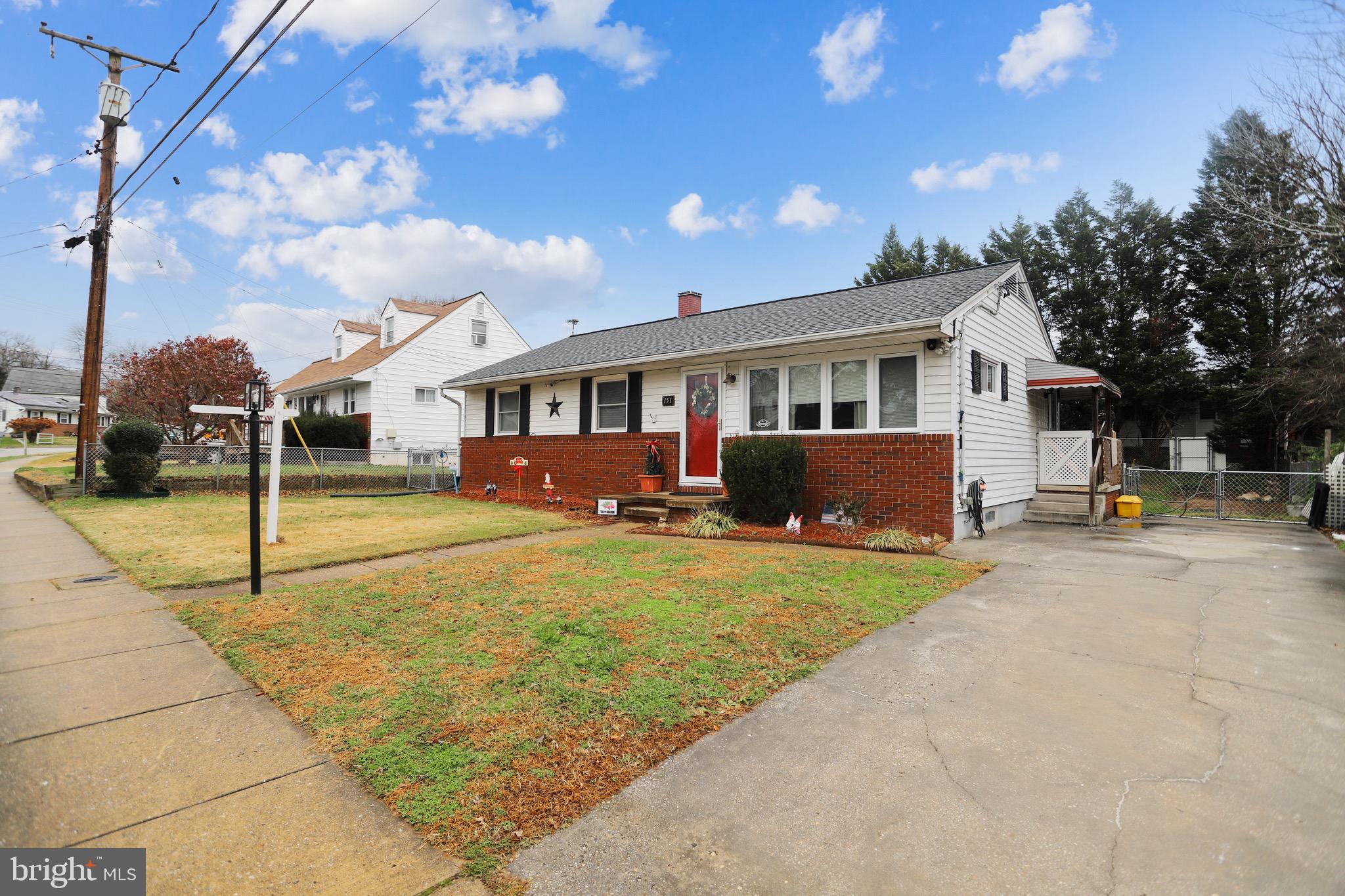 OLAN PLAZA - Residential