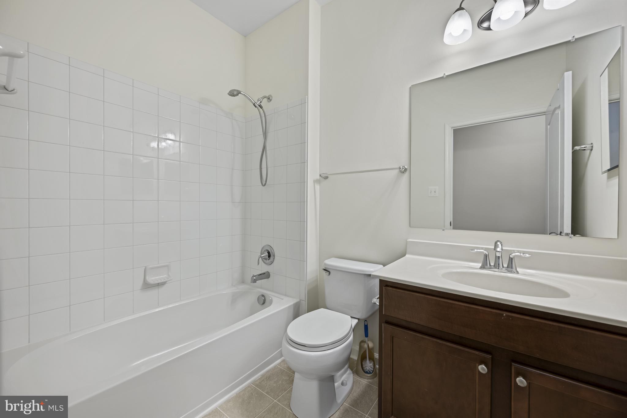 PLANTATION LAKES - Residential