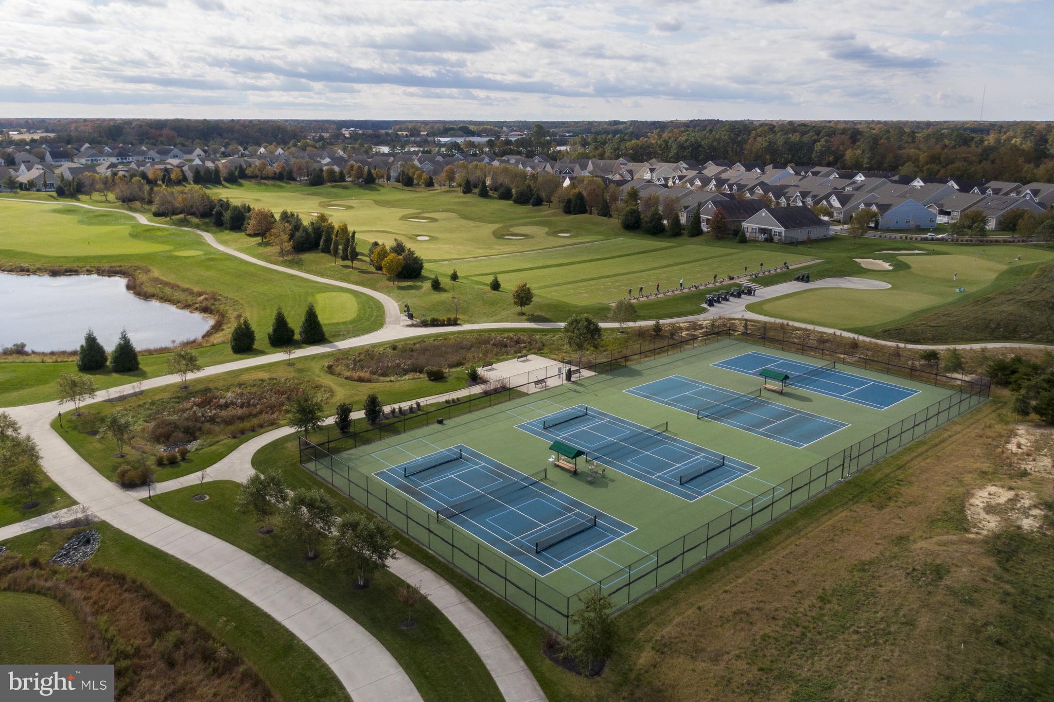 PLANTATION LAKES - Residential