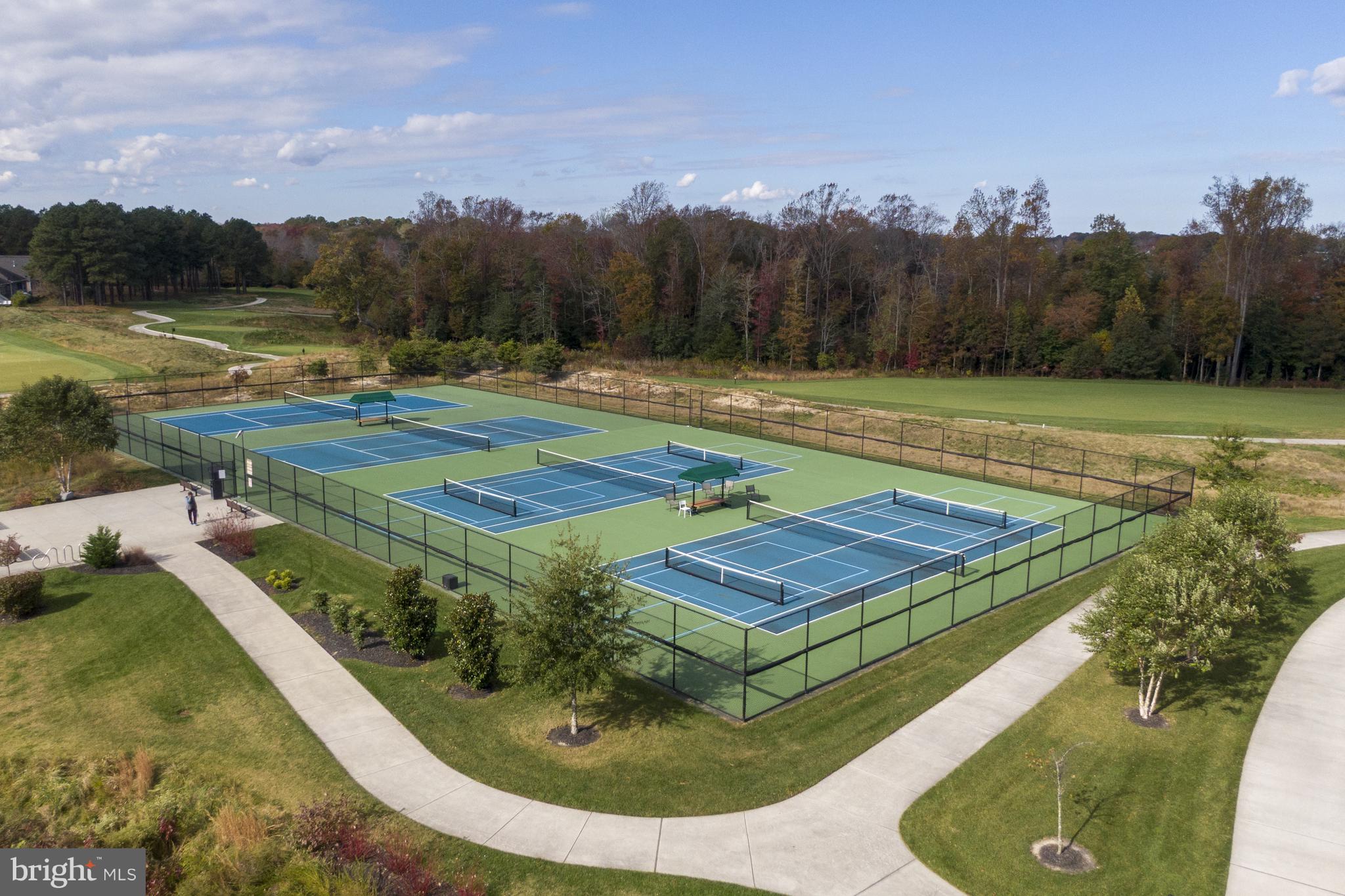 PLANTATION LAKES - Residential